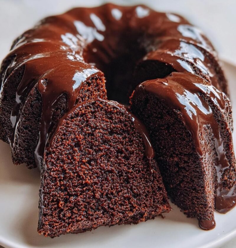 Chocolate olive oil cake made in one bowl