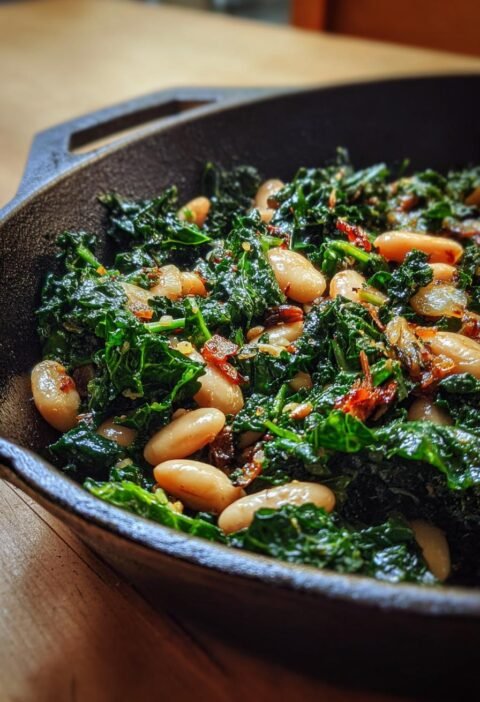Kale, white bean, and roasted garlic skillet